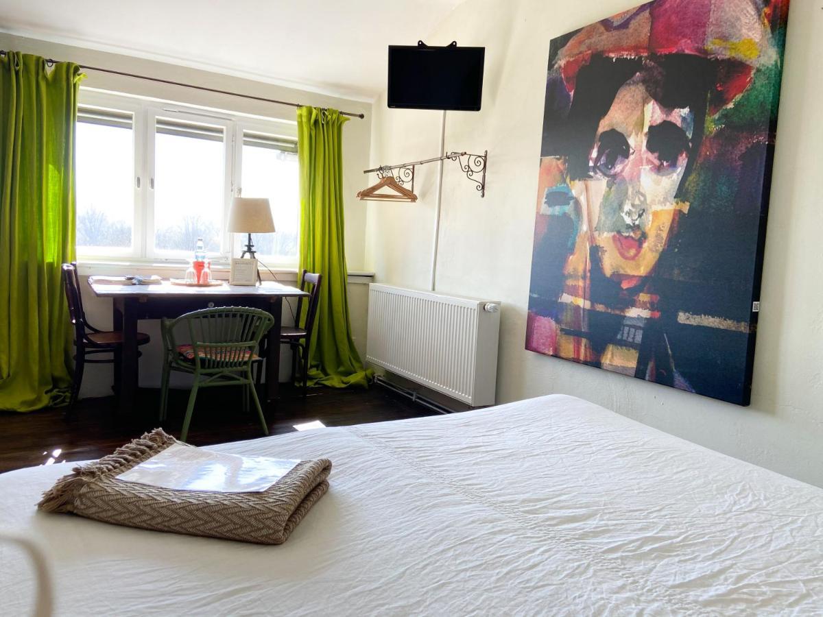 Liegen;Schaft Guesthouse Oestrich-Winkel Esterno foto